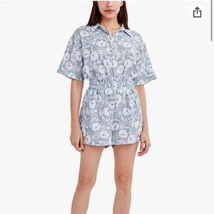 BCBGeneration Blue White Floral Stripe Short Sleeve Collar Button Down Romper L